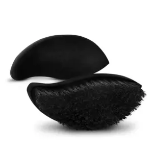 Tire brush